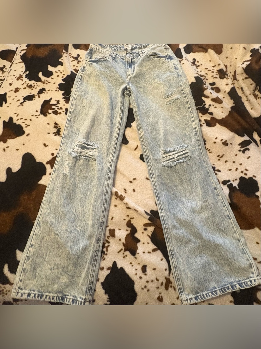 Light Wash Distressed wide Leg Jeans size 5